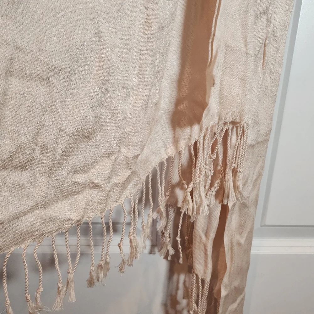 Elegant Cream Fringe Scarf